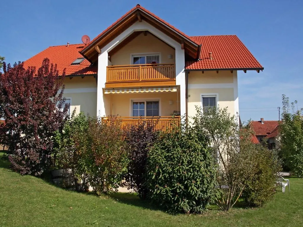 Ferienwohnung Schneider Ruhstorf an der Rott Apartment